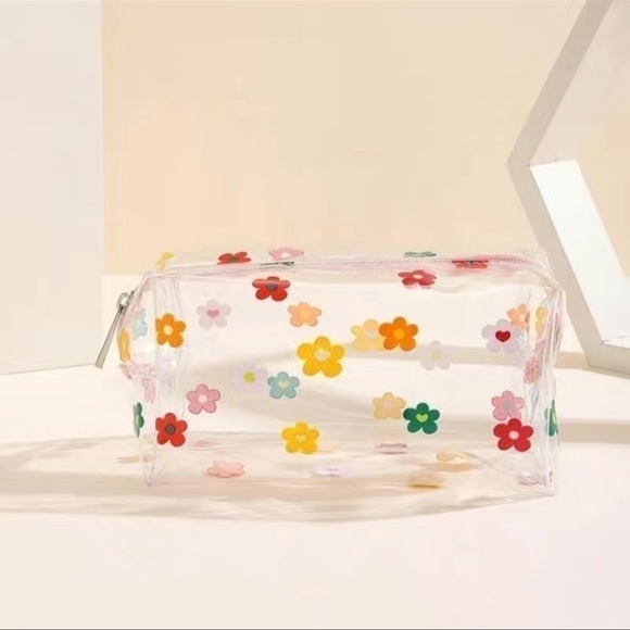 SALE💚 any 3 for $18 💚
 Accessories-Clear Flower Makeup Cosmetic Travel Bag - Picture 5 of 6